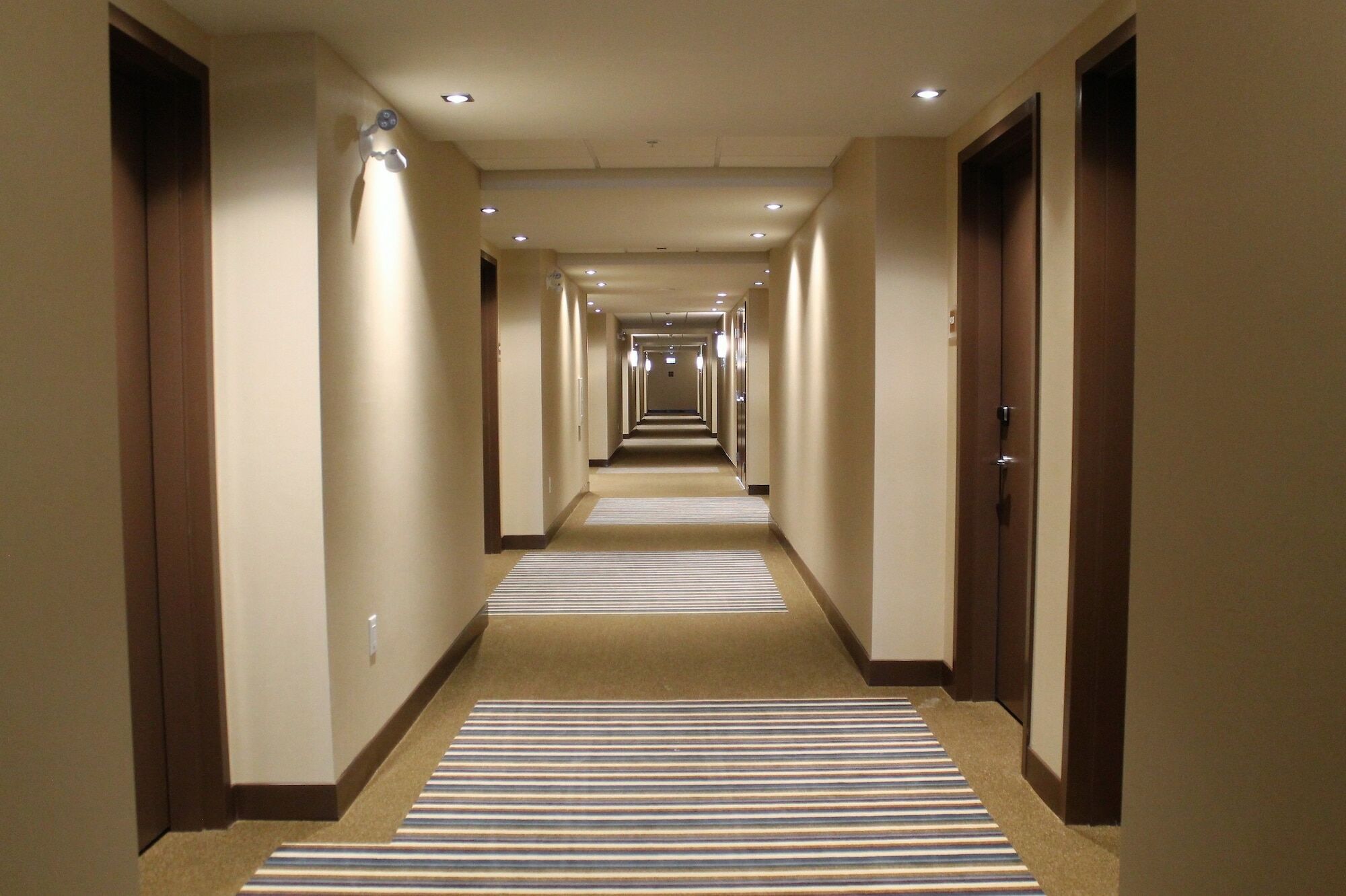 Four Points By Sheraton Grande Prairie Bagian luar foto